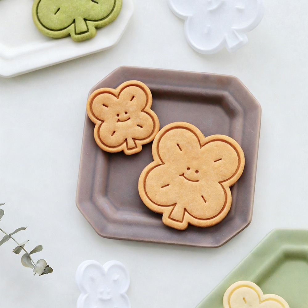 Lucky Four-Leaf Clover Cookie  - đánh giá và giá Kitchen Baking Supplies